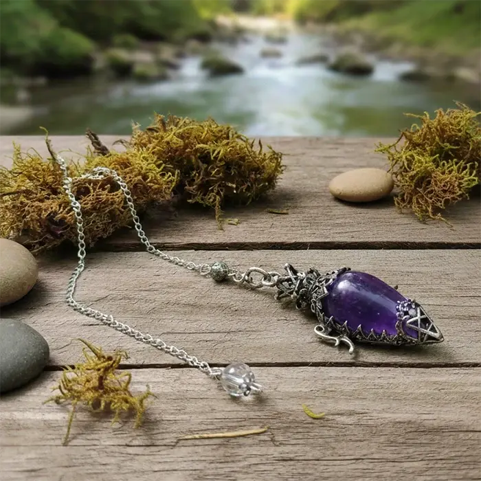 Péndulo Gótico Mineral Amatista 6 cm – Intuición
